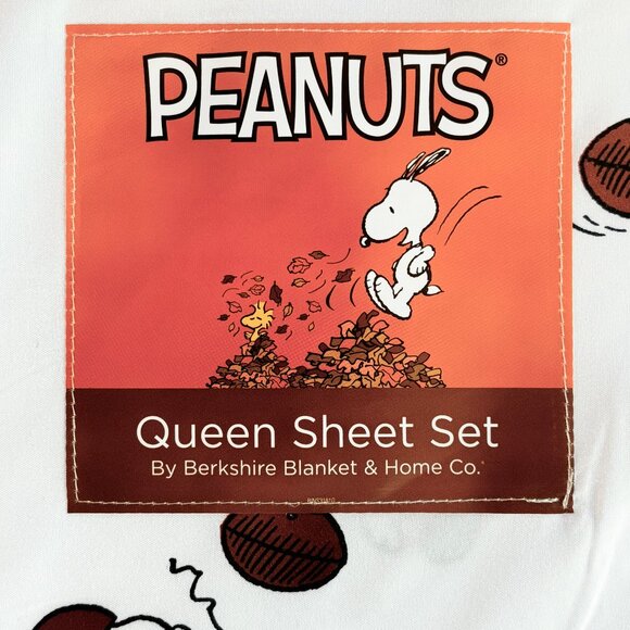 New Peanuts Snoopy Sunday Football QUEEN Size Sheet Set - Picture 6 of 6